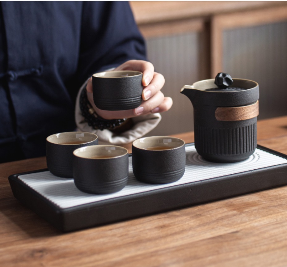 teaset-b1.jpg
